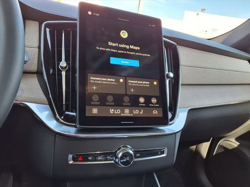 New 2026 Volvo XC90 B5 Core w/ Protection Package Premier image 15