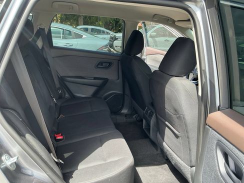 Used 2023 Nissan Rogue S AWD/4WD image 16