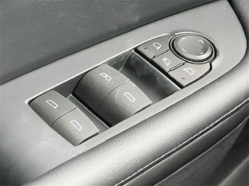 New 2025 Buick Enclave Preferred w/ LPO, Floor Liner Package image 32