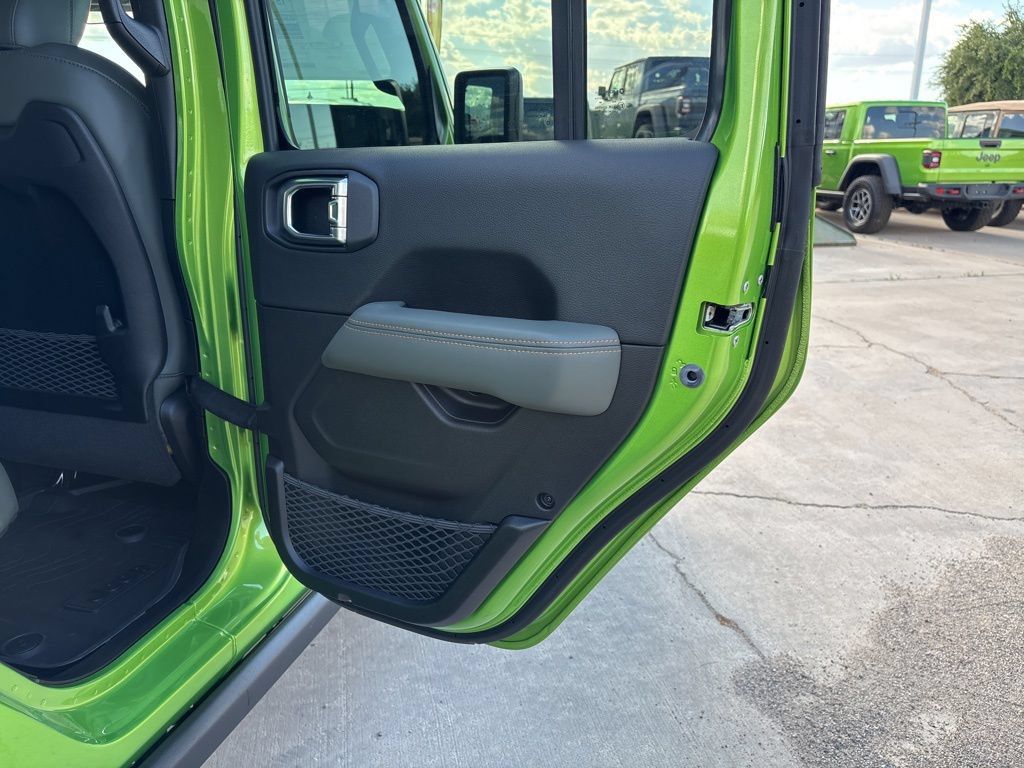 New 2026 Jeep Gladiator Mojave AWD/4WD image 21