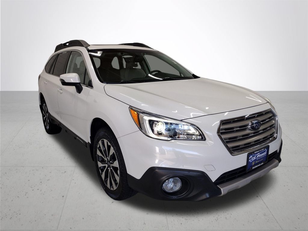Used 2017 Subaru Outback 3.6R Limited AWD/4WD image 4