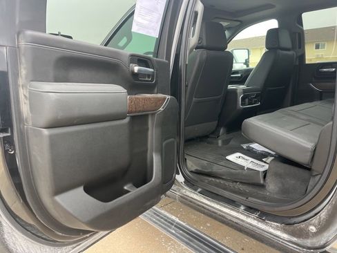 Used 2021 GMC Sierra 2500 Denali w/ Denali Ultimate Package image 17
