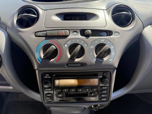 Used 2000 Toyota Echo Sedan FWD image 19