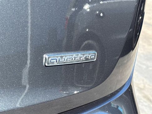 Used 2019 Audi Q5 2.0T Premium Plus w/ Premium Plus Package image 16