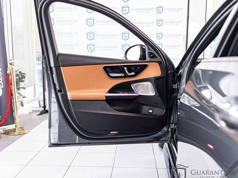 Used 2023 Mercedes-Benz C 43 AMG 4MATIC Sedan image 31