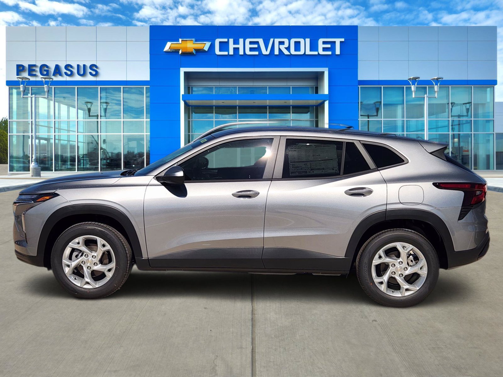 New 2026 Chevrolet Trax LS w/ LS Convenience Package FWD image 3