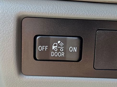 Used 2008 Toyota Tundra SR5 AWD/4WD image 25