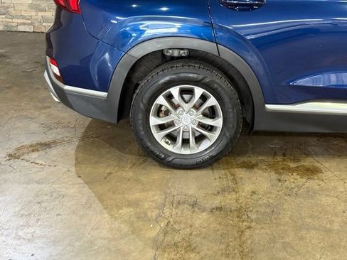 Used 2019 Hyundai Santa Fe SEL FWD image 6