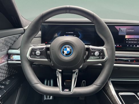 Used 2023 BMW i7 xDrive60 w/ Executive Package 2 AWD/4WD image 36