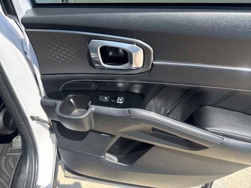 Used 2022 Kia Sorento SX FWD image 22