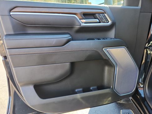 Used 2025 Chevrolet Silverado 3500 High Country w/ High Country Premium Package image 23