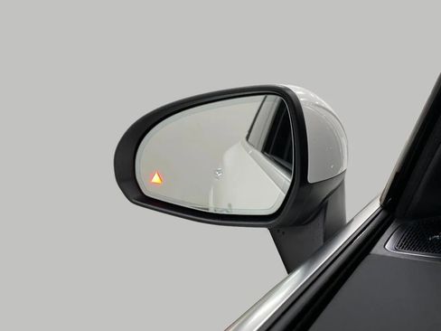 New 2026 Mercedes-Benz GLC 300 4MATIC image 19