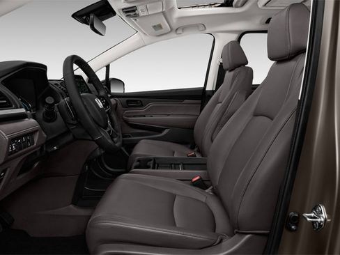 Used 2016 Honda Odyssey Touring Elite image 7