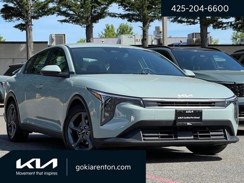 Certified 2025 Kia K4 FWD image 1
