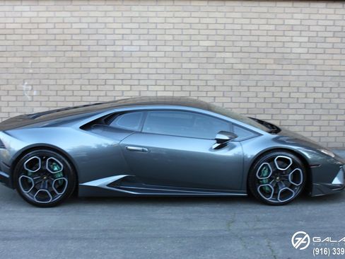 Used 2015 Lamborghini Huracan LP 610-4 image 8