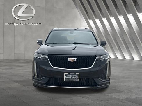 Used 2023 Cadillac XT6 Sport image 7