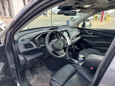 Used 2023 Subaru Ascent Limited w/ Technology Package AWD/4WD image 9