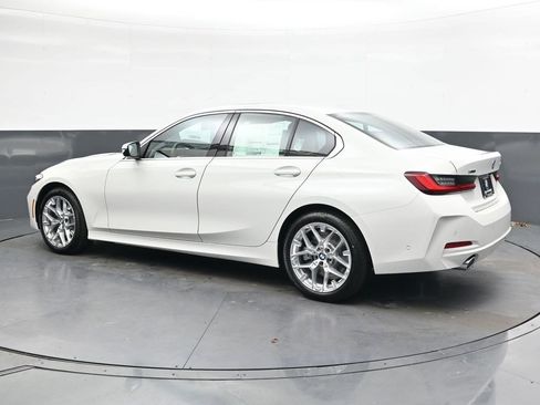 Used 2026 BMW 330i xDrive Sedan w/ Premium Package image 6