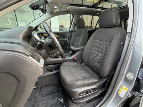 Used 2020 GMC Terrain SLE w/ Driver Convenience Package FWD image 16