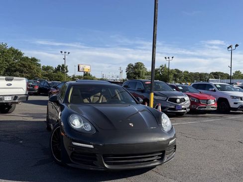 Used 2016 Porsche Panamera Edition RWD image 5