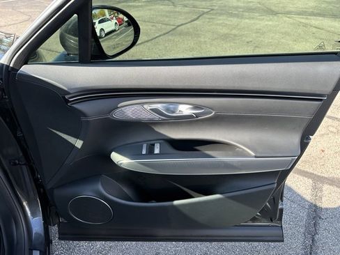 Used 2024 Genesis GV70 2.5T w/ Select Package image 24