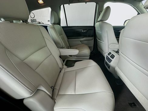Certified 2017 Honda Pilot Elite image 28