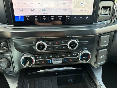 New 2026 Ford F250 Lariat w/ Black Appearance Package AWD/4WD image 28