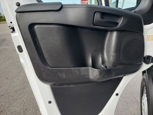 Used 2026 RAM ProMaster 2500 w/ Convenience Group FWD image 22
