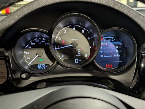 Used 2025 Porsche Macan image 29