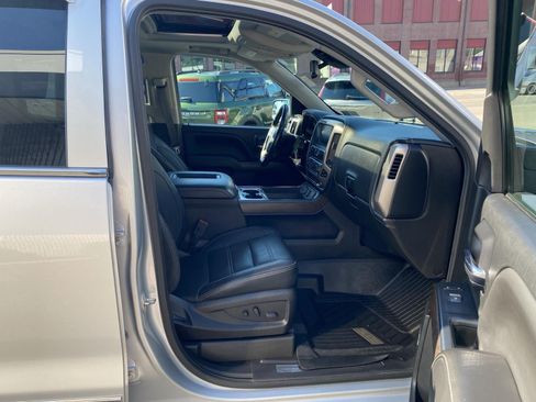 Used 2018 GMC Sierra 1500 Denali w/ Denali Ultimate Package AWD/4WD image 31