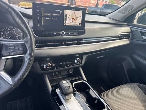 Used 2025 Mitsubishi Outlander ES AWD/4WD image 18
