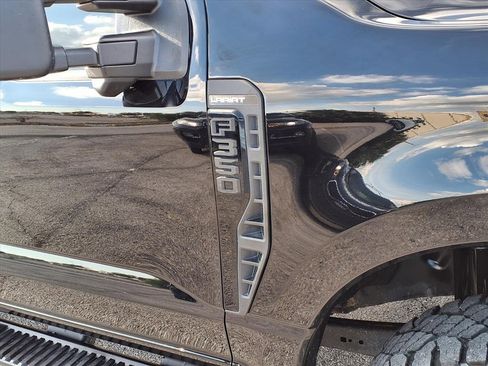 Used 2023 Ford F350 Lariat w/ Lariat Ultimate Package image 11