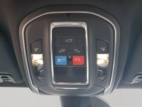 New 2026 Jeep Grand Wagoneer L image 43