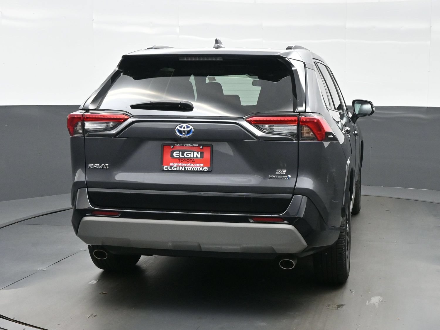 Used 2022 Toyota RAV4 SE w/ Convenience Package AWD/4WD image 5