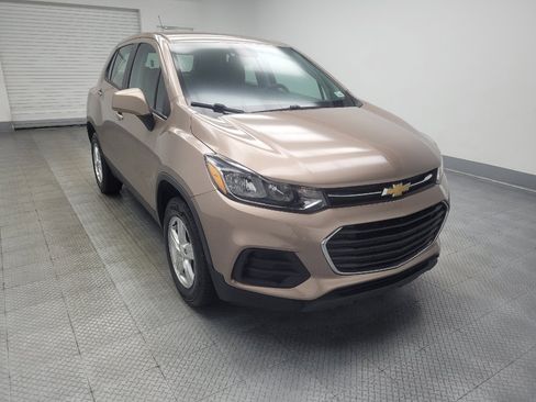 Used 2018 Chevrolet Trax LS AWD/4WD image 13