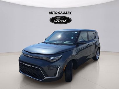 Used 2025 Kia Soul LX w/ LX Technology Package