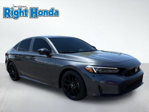 Used 2025 Honda Civic Sport image 10