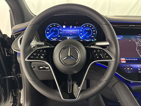 New 2026 Mercedes-Benz EQS 400 4MATIC SUV image 17