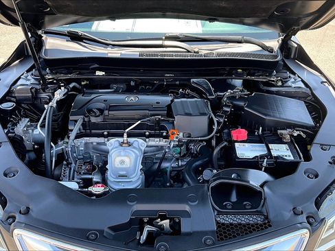 Used 2016 Acura TLX FWD image 9