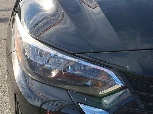 Used 2024 Nissan Sentra SV image 11