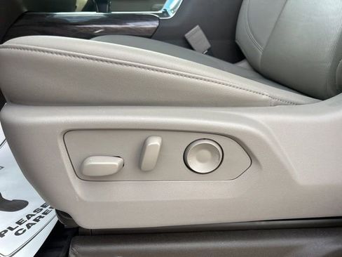 Used 2025 Chevrolet Silverado 1500 LTZ w/ LTZ Premium Package image 16