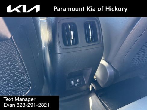 Used 2023 Hyundai Santa Cruz Limited image 15