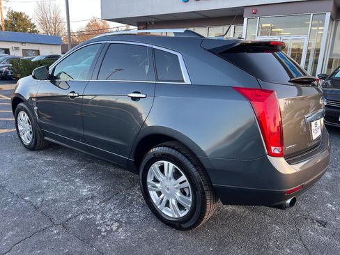 Used 2011 Cadillac SRX Luxury image 12