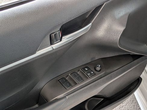 Certified 2023 Toyota Camry SE image 9