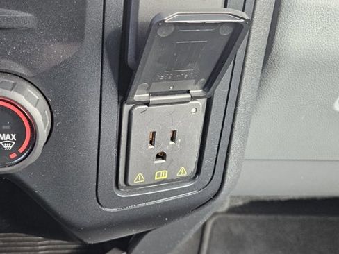Used 2024 Ford F350 XLT image 21