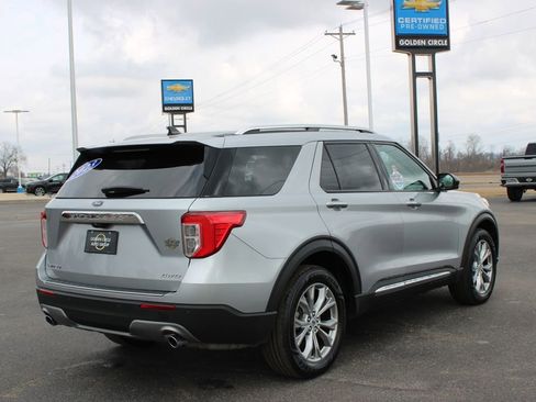 Used 2023 Ford Explorer Limited image 9