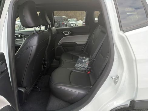 New 2026 Jeep Compass Limited w/ Sun, Sound & Navigation Group image 23