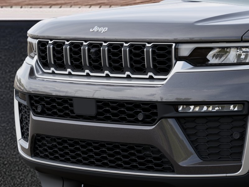 New 2026 Jeep Grand Cherokee L Limited w/ Luxury Tech Group II AWD/4WD image 11