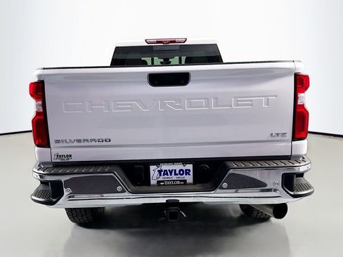Used 2020 Chevrolet Silverado 2500 LTZ w/ LTZ Premium Package AWD/4WD image 6