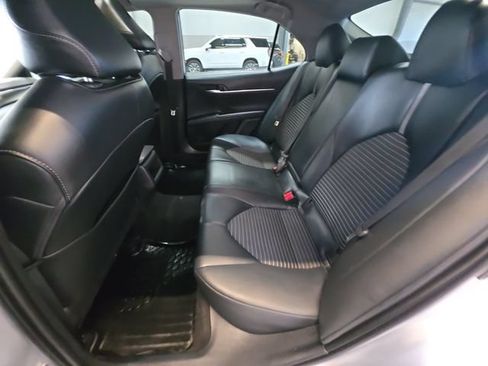 Used 2020 Toyota Camry SE FWD image 22
